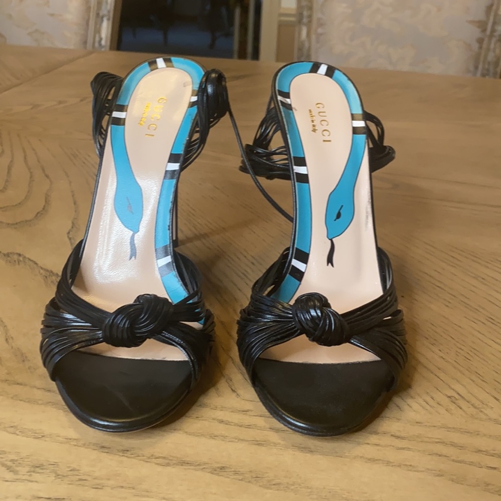 ❤️ Authentic Gucci Heels - Picture 3 of 8